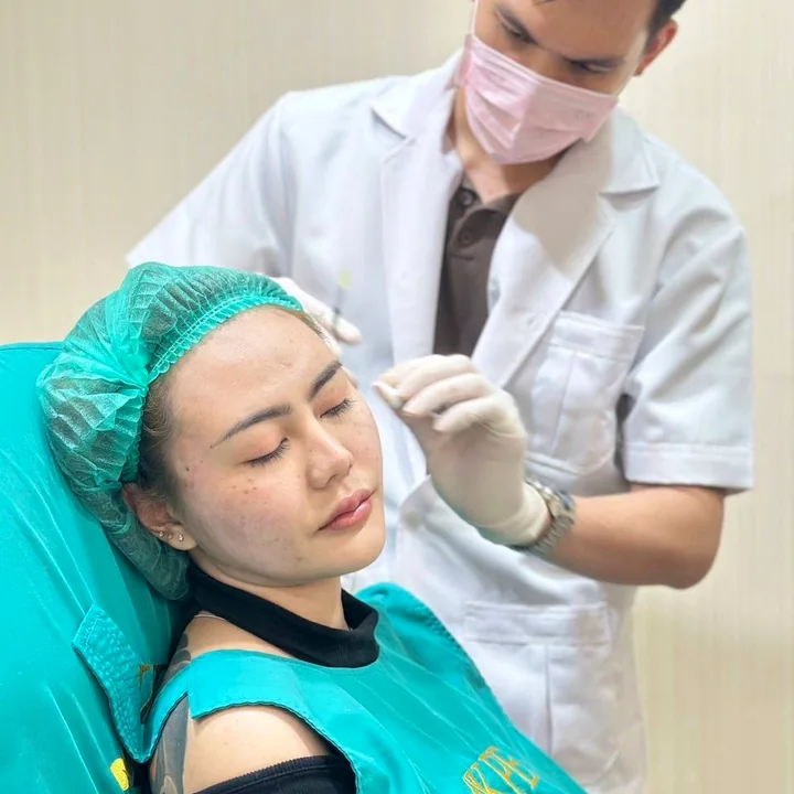 บรรยากาศการดูแลระหว่างขั้นตอนบริการที่ KPB Clinic